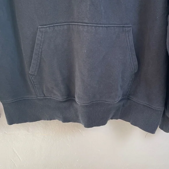 The North Face Men's Black Pullover Hoodie Size large - Picture 2 of 6